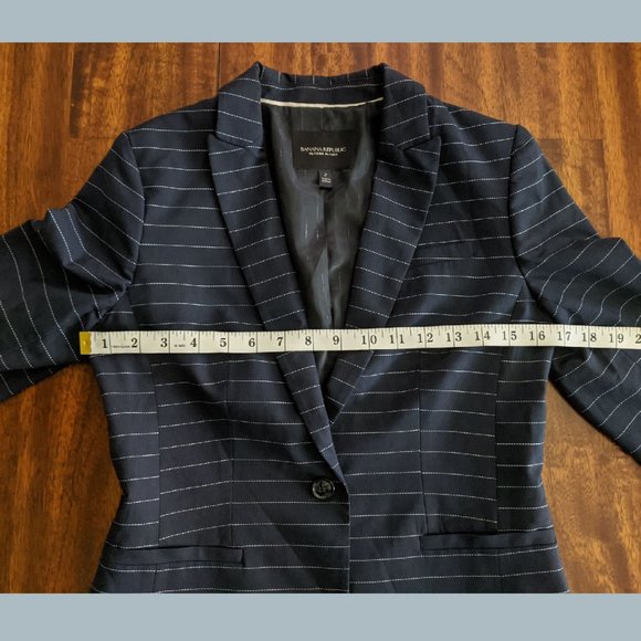 BANANA REPUBLIC Pinstripe Classic One Button Blazer Size 2 - Picture 12 of 15